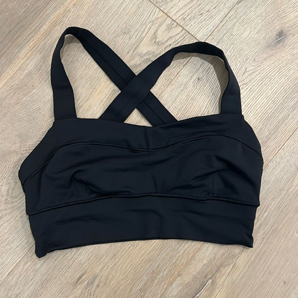 Lululemon Women's Black Bra (6)